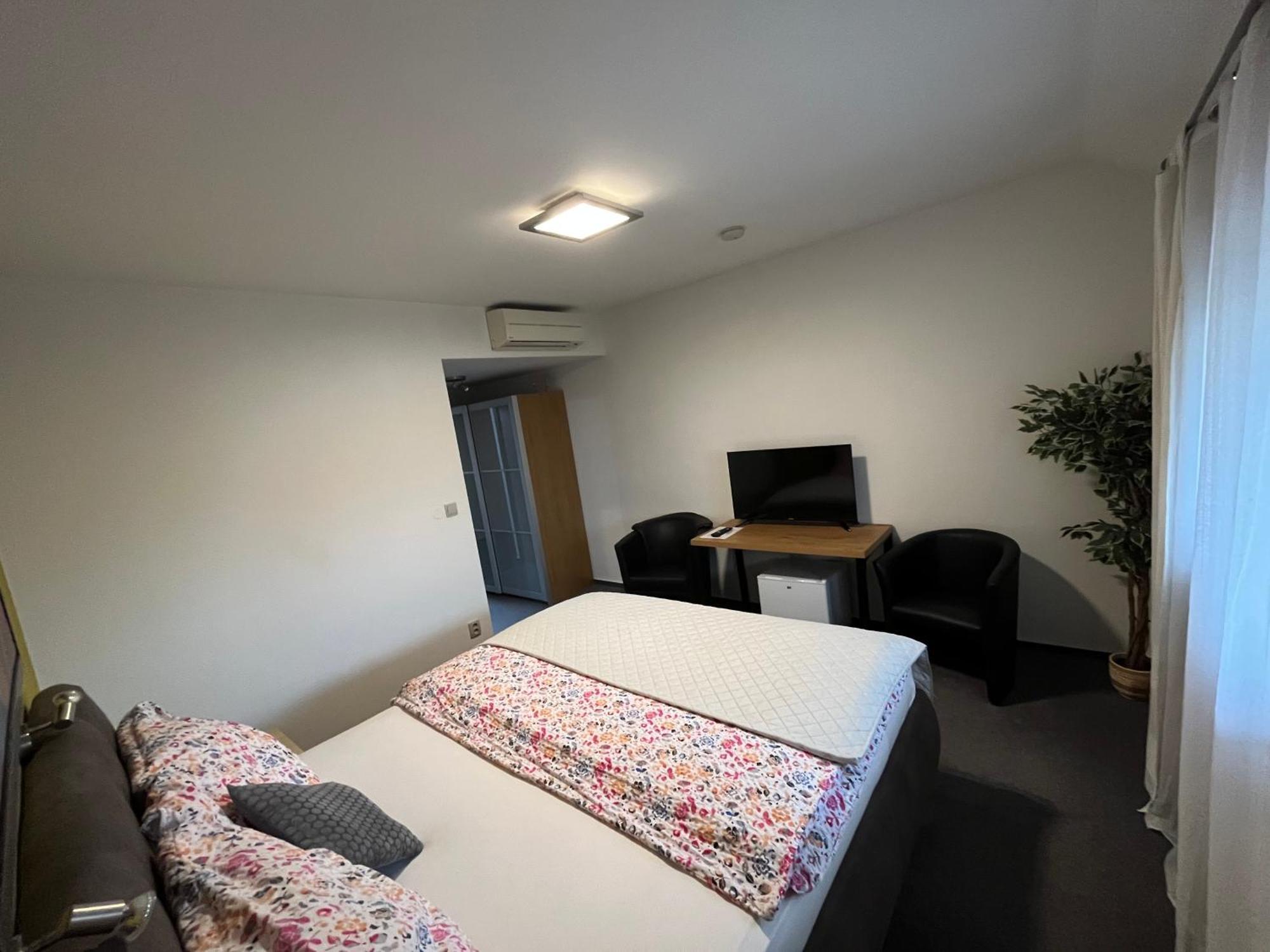 Hotel Algar Opava Eksteriør bilde