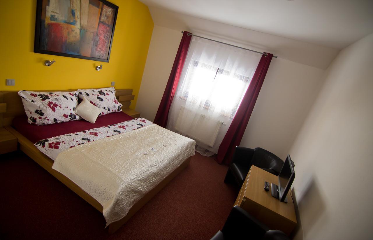 Hotel Algar Opava Eksteriør bilde