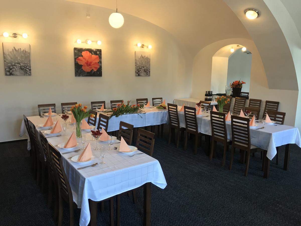 Hotel Algar Opava Eksteriør bilde